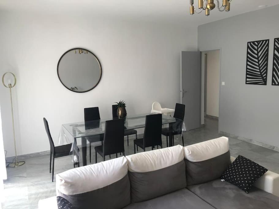 Haut De Maison Entierement Renove Avec Garage Carnoux-en-Provence Екстериор снимка