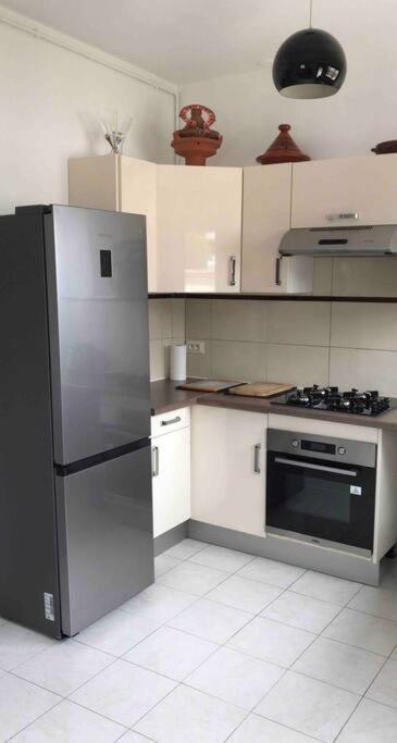 Haut De Maison Entierement Renove Avec Garage Carnoux-en-Provence Екстериор снимка
